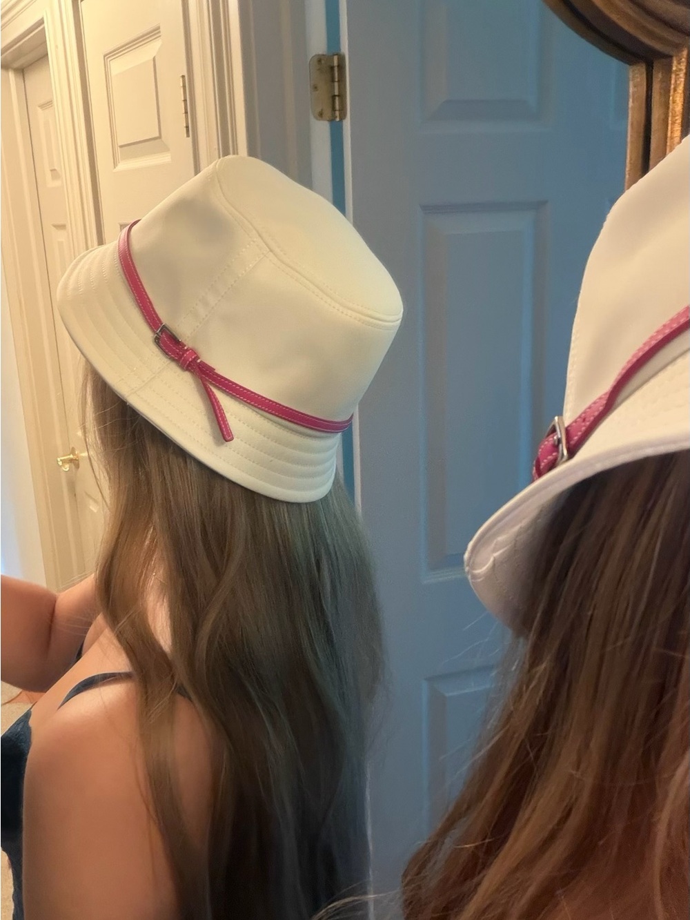 Vintage Coach White Bucket Hat White Pink Leather Strap Y2K